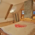 Le Nid Du Kaloui Bed & Breakfast Freland